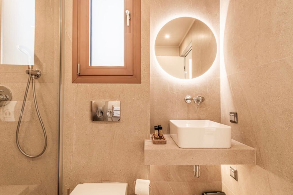 phos 1 bathroom