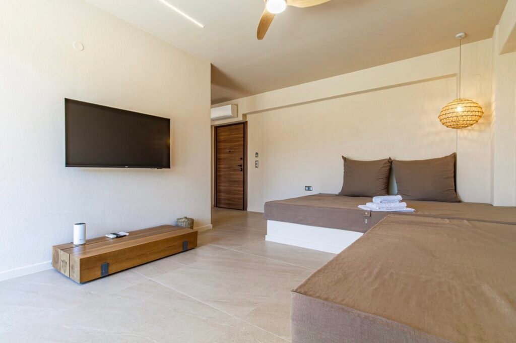 phos 1 living room