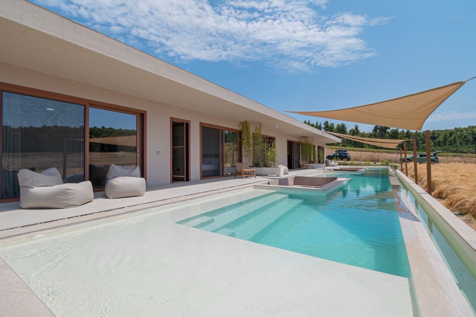 phos exterior